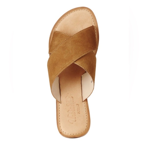 Ariat Shoes - Ariat Unbridled Ava Suede Sandals, Includes Ariat Dust Bag!